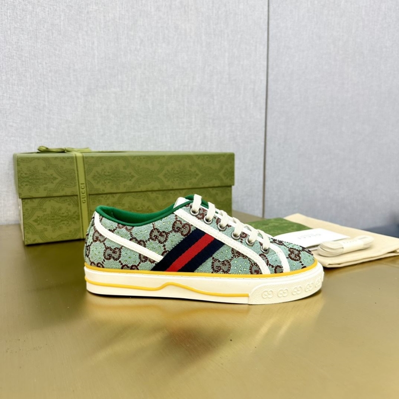 G*u*i casual shoes